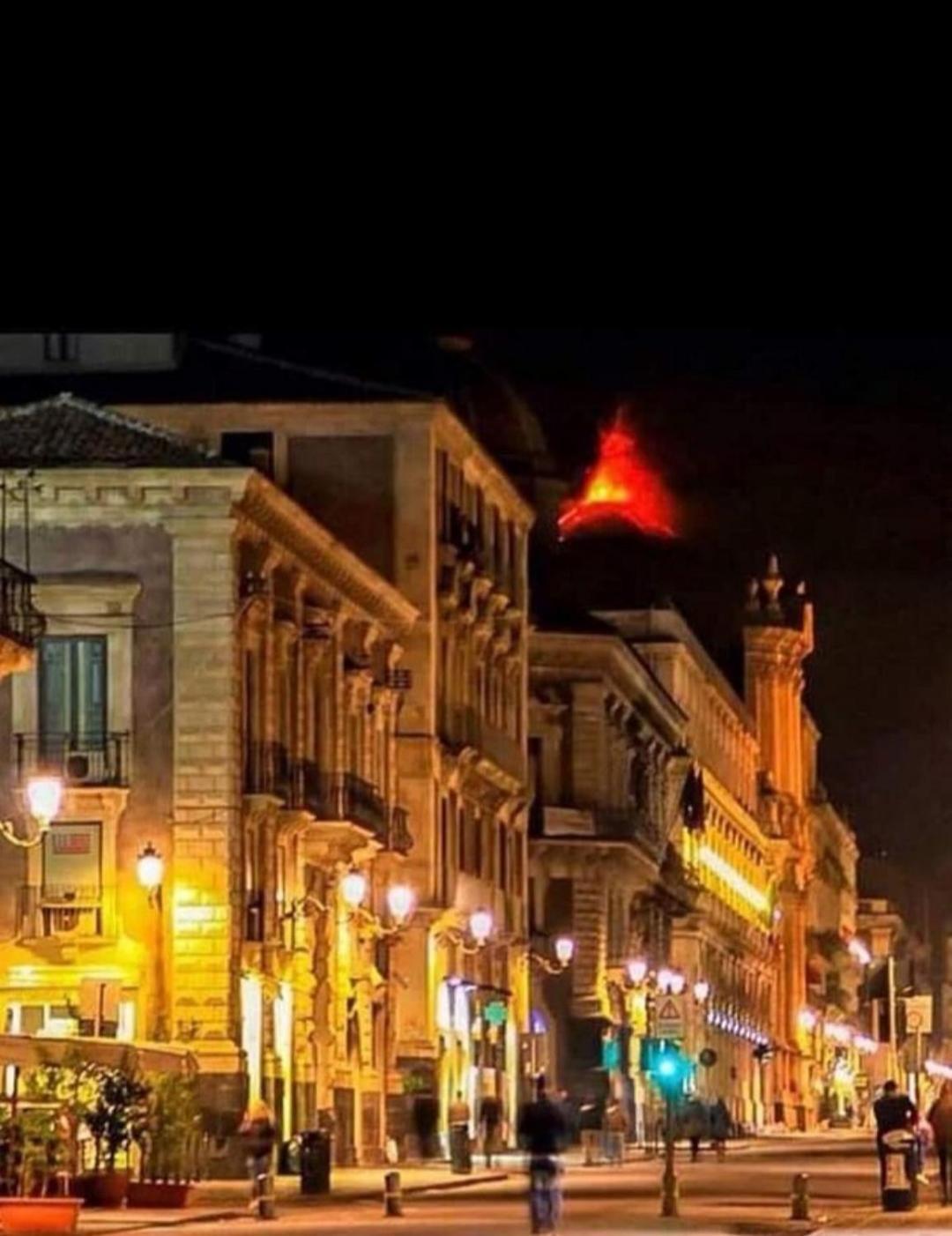 Casa Vacanze Al Teatro Katania Zewnętrze zdjęcie